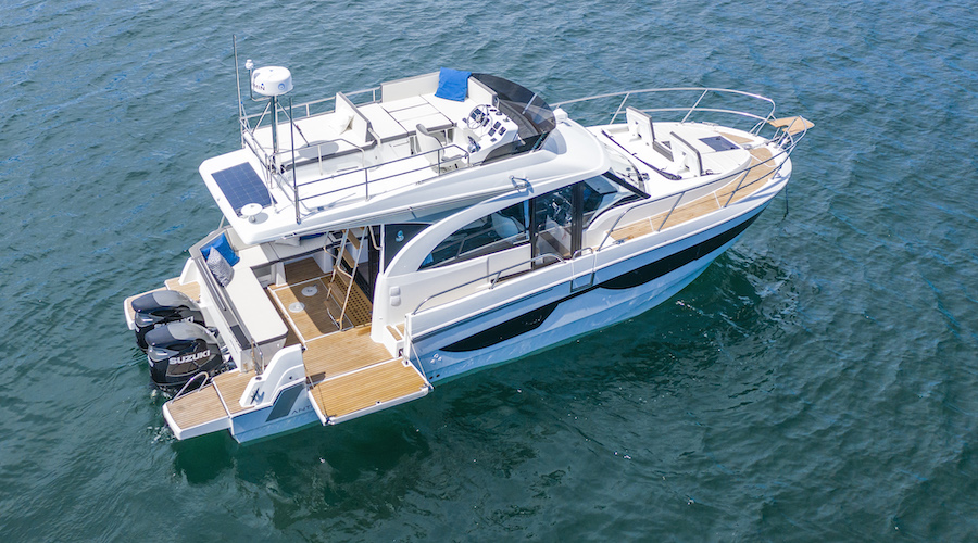 Flybridge Yacht at Polignano a Mare