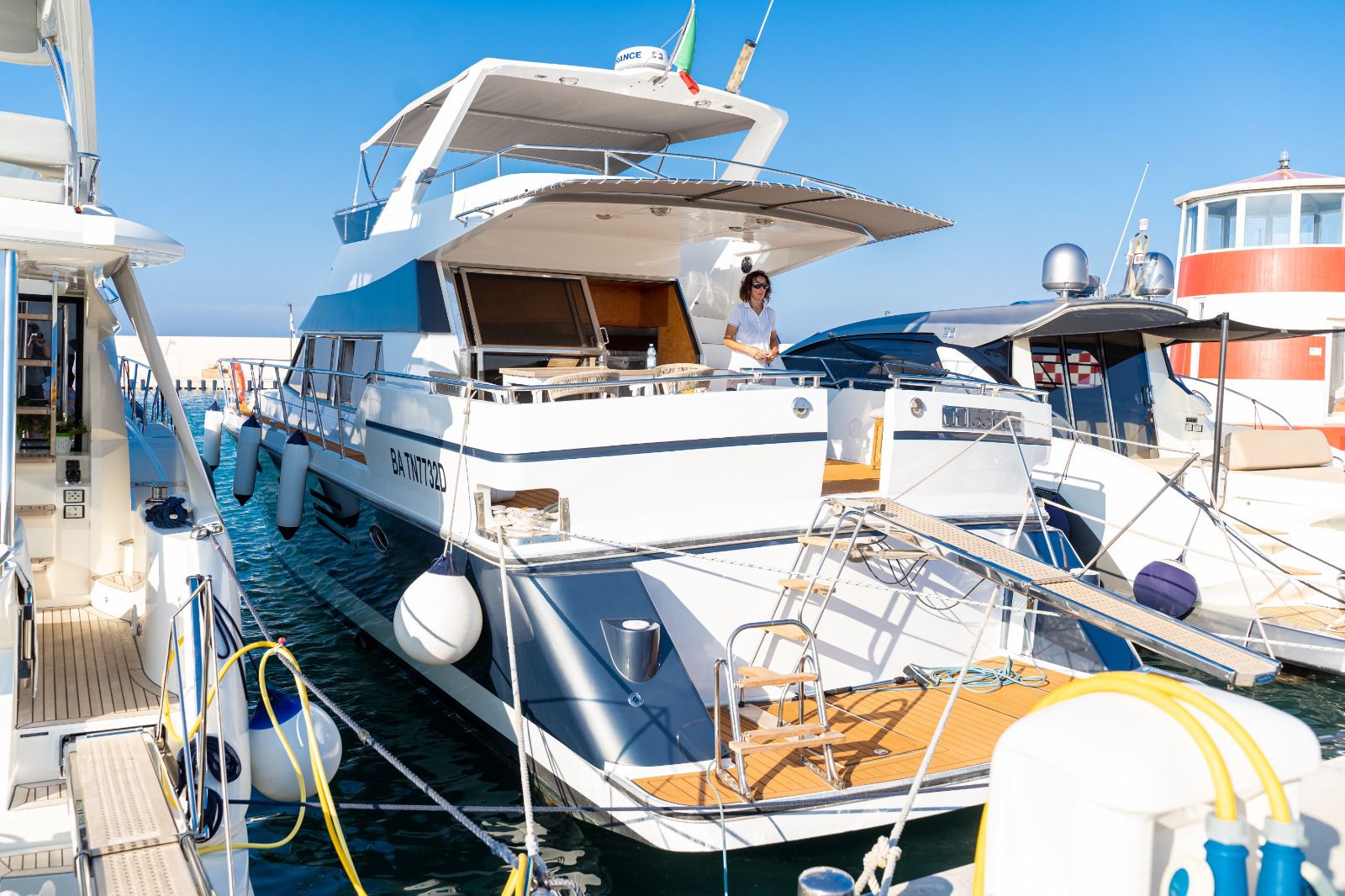 Luxury yacht tour in Polignano