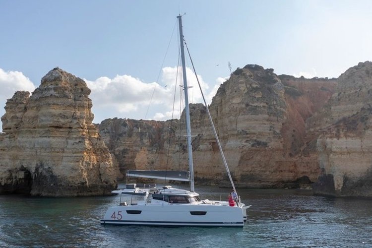 Cabin Cruiser at Taranto