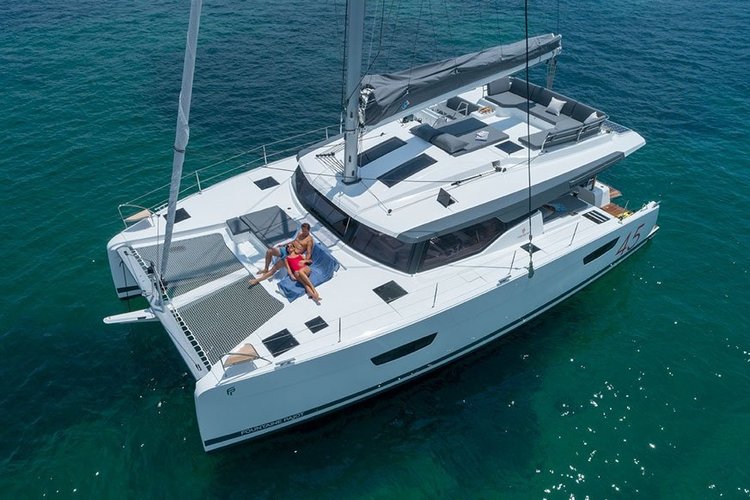 Cabin Cruiser at Taranto