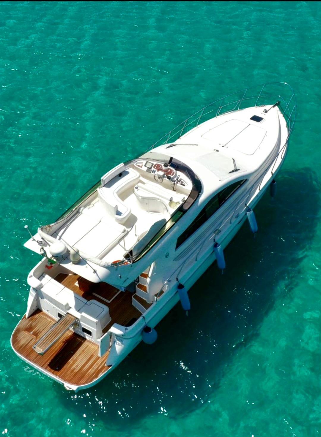Flybridge at Porto Cesareo