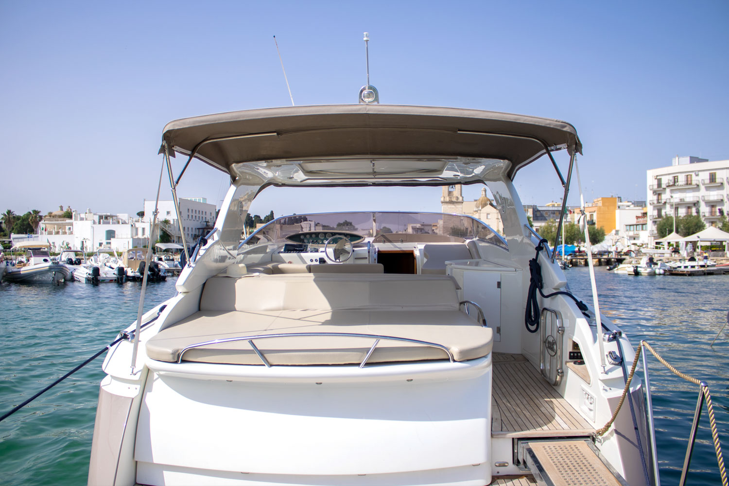 Superyacht luxury tour in Polignano a Mare