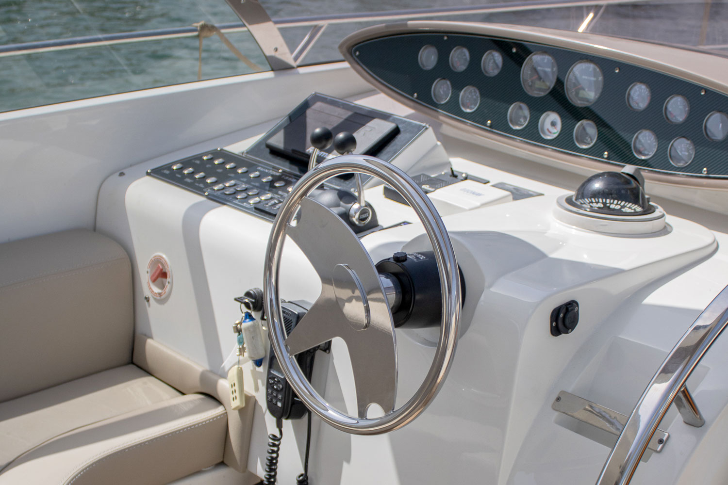 Superyacht luxury tour in Polignano a Mare