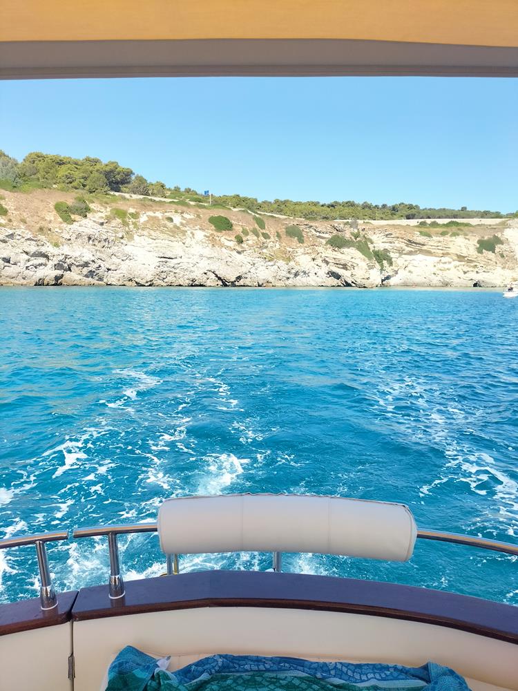 Traditional Gozzo Cruise in Castro