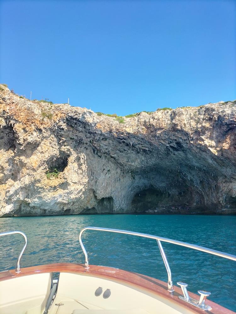 Traditional Gozzo Cruise in Castro
